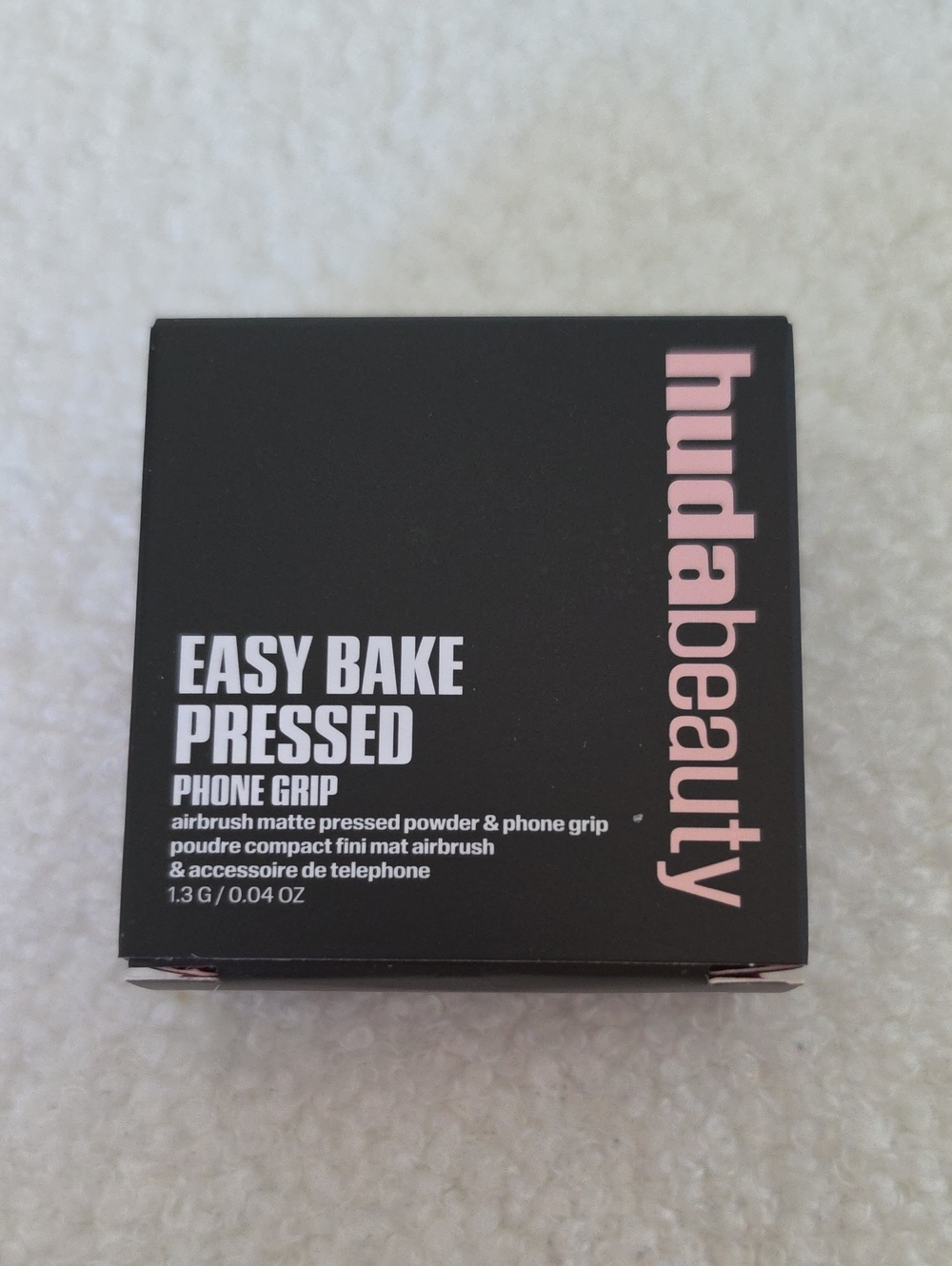 BNIB- HUDA BEAUTY Sugar Cookie Translucent Phone Grip